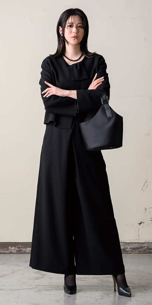 30代40代女性に人気のブラックフォーマル喪服