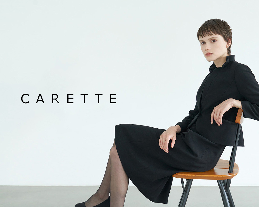 おしゃれなブラックフォーマル(喪服・礼服)30代40代女性レディースを提案するCARETTEカレット