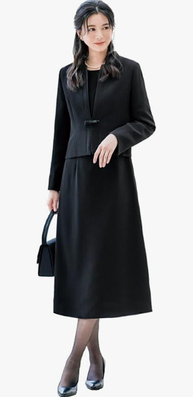 40代女性におすすめおしゃれなブラックフォーマル喪服礼服