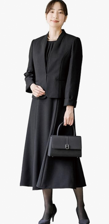 40代女性におすすめおしゃれなブラックフォーマル喪服礼服
