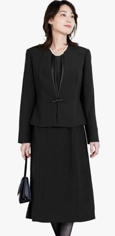 40代女性におすすめおしゃれなブラックフォーマル喪服礼服