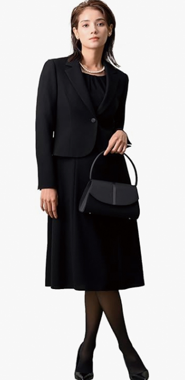 40代女性におすすめおしゃれなブラックフォーマル喪服礼服