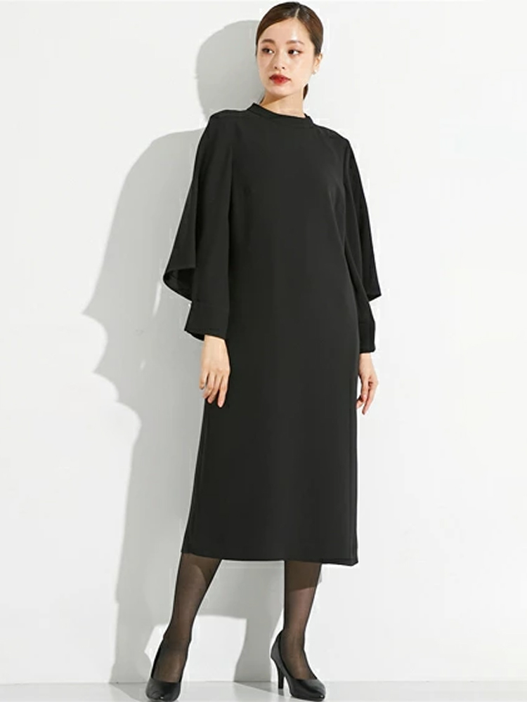 50代60代女性におすすめおしゃれなブラックフォーマル喪服礼服