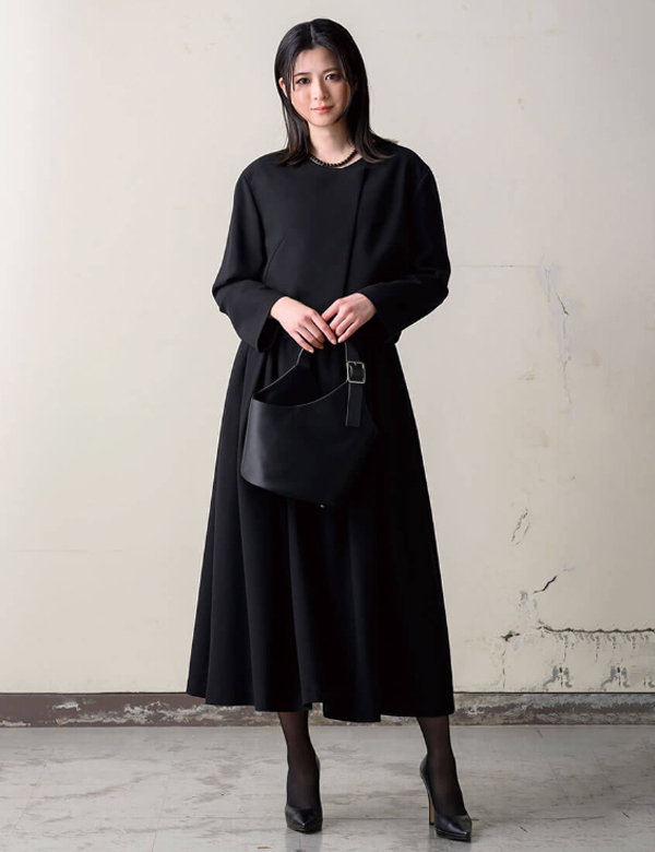 即日発送可能なブラックフォーマルレディースの通販サイト