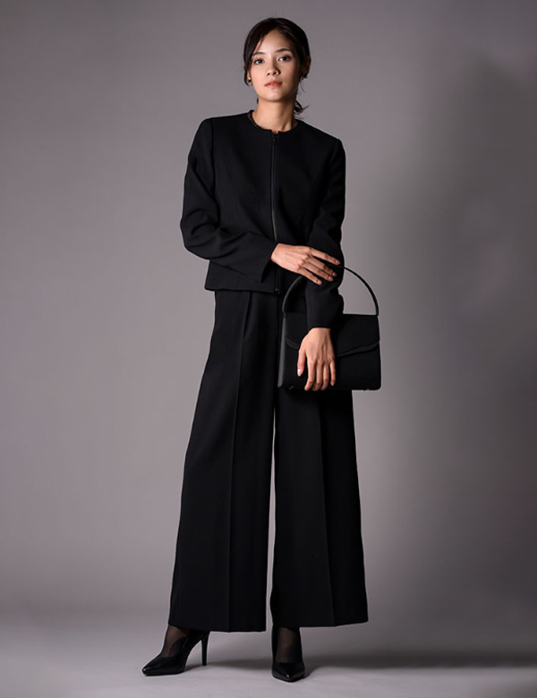 50代におすすめするレディースブラックフォーマル通販サイト