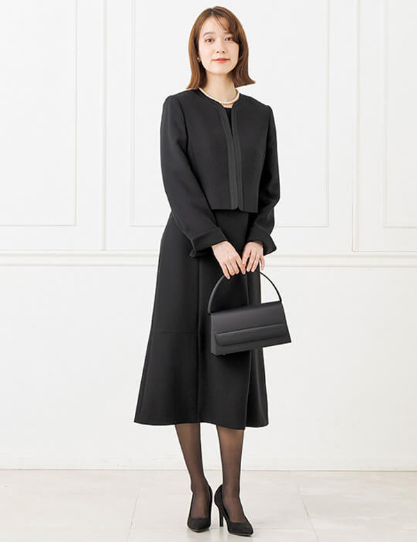 卒業式に着る40代おしゃれなママスーツのおススメ通販サイト