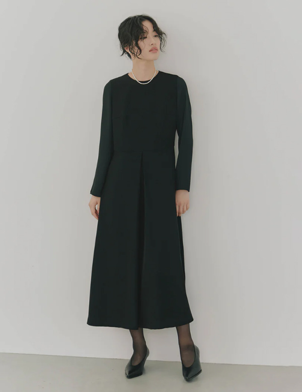 卒業式に着る40代おしゃれなママスーツのおススメ通販サイト