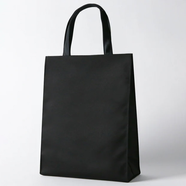 お通夜やお葬式に持つフォーマルバッグ喪バッグのマナーとルール