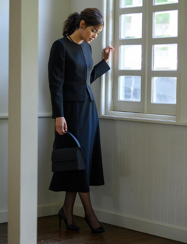 ブラックフォーマル喪服を卒園式や卒業式に着回し出来るコーディネート
